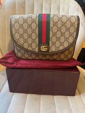 Logo  Beige/Brown G Supreme Crossbody with Red & Green Web Stripe